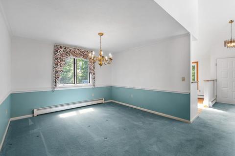 44 South St, Upton, MA 01568 photo 5