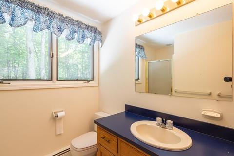 44 South St, Upton, MA 01568 photo 16