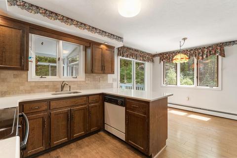 44 South St, Upton, MA 01568 photo 9
