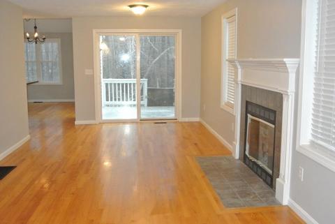 77 Ledgecrest Dr, Worcester, MA 01603 photo 3