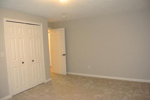 77 Ledgecrest Dr, Worcester, MA 01603 photo 17