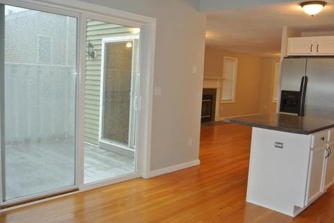 77 Ledgecrest Dr, Worcester, MA 01603 photo 9