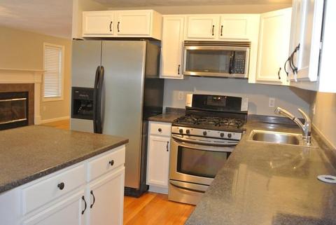77 Ledgecrest Dr, Worcester, MA 01603 photo 8