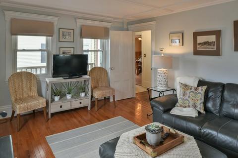 6 Maple St, Gloucester, MA 01930 photo 5