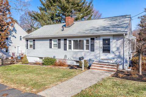 21 Beverly Ave, Marblehead, MA 01945 photo 1