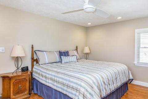 21 Beverly Ave, Marblehead, MA 01945 photo 6