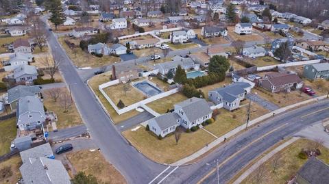 380 Tinkham Rd, Springfield, MA 01129 photo 5
