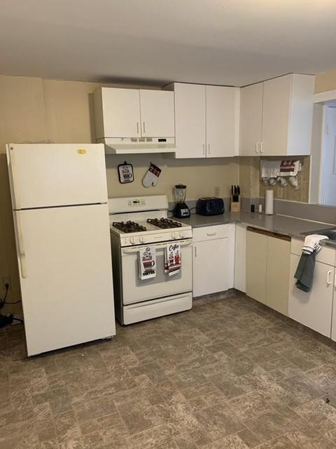 16 Hampden St, Springfield, MA 01151 photo 5