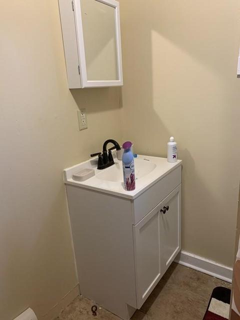 16 Hampden St, Springfield, MA 01151 photo 8