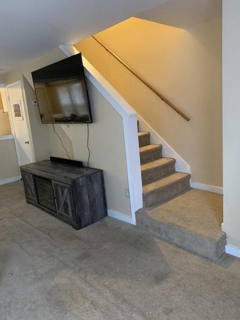 16 Hampden St, Springfield, MA 01151 photo 3