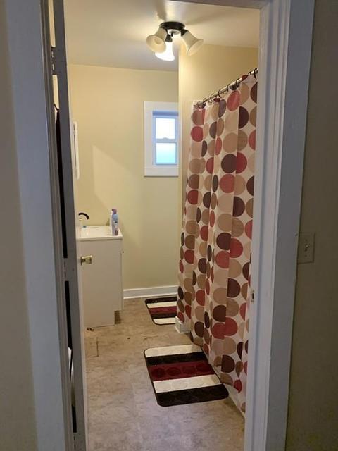 16 Hampden St, Springfield, MA 01151 photo 6