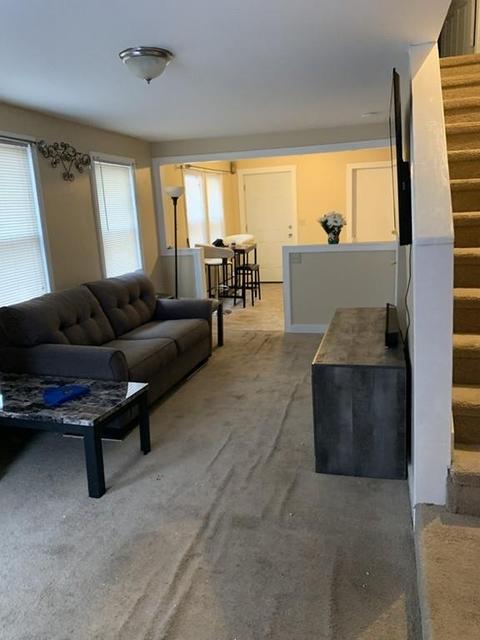 16 Hampden St, Springfield, MA 01151 photo 2