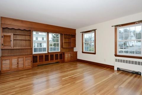 32 Summer St, Danvers, MA 01923 photo 5