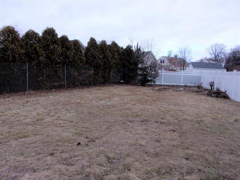 22 Mary St, Springfield, MA 01118 photo 4