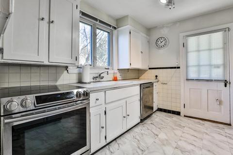 554 Brook Rd, Milton, MA 02186 photo 9