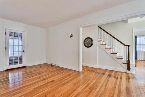 554 Brook Rd, Milton, MA 02186 photo 4