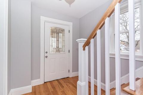 12 Beech St, Reading, MA 01867 photo 3