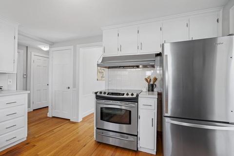 14 Burnside Rd, Needham, MA 02494 photo 17
