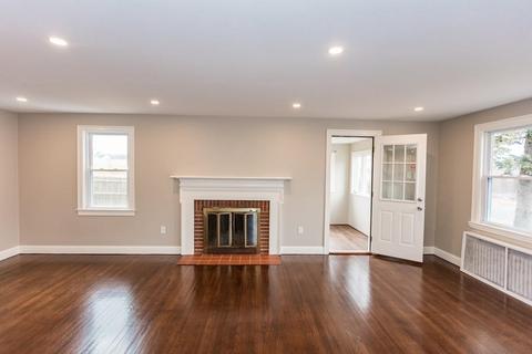 14 Prospect St, Danvers, MA 01923 photo 5