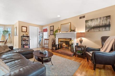 2 Vose Hill Rd, Maynard, MA 01754 photo 4