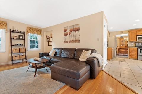 2 Vose Hill Rd, Maynard, MA 01754 photo 7