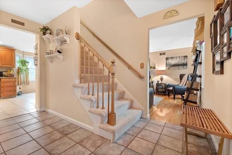 2 Vose Hill Rd, Maynard, MA 01754 photo 3