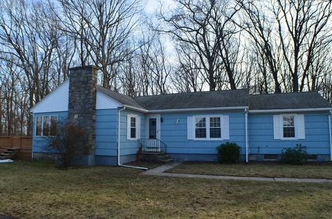 5 Spruce Ln, Webster, MA 01570 photo 5