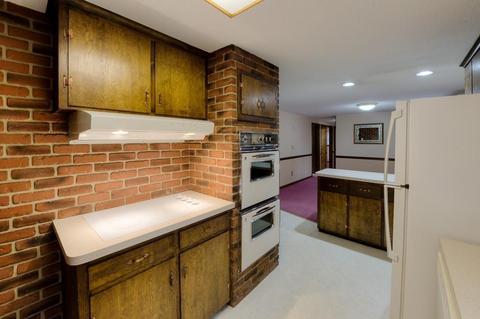 27 Pidgeon Dr, Springfield, MA 01119 photo 9