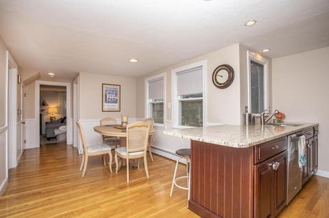 13 Spring St, Hanover, MA 02339 photo 8