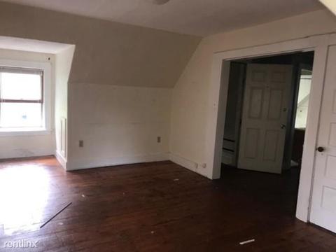 32 Shaffner St, Worcester, MA 01605 photo 4