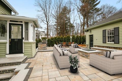 22 Temple St, Reading, MA 01867 photo 39