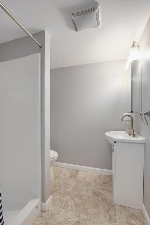 22 Temple St, Reading, MA 01867 photo 34