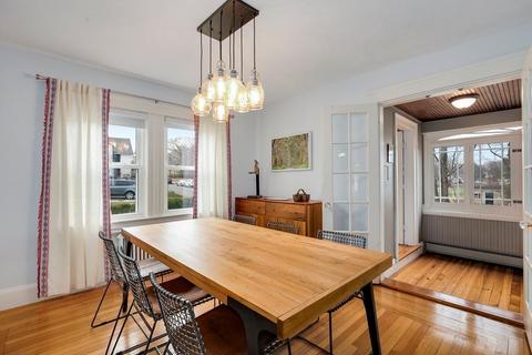 22 Temple St, Reading, MA 01867 photo 17