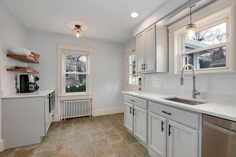 22 Temple St, Reading, MA 01867 photo 14