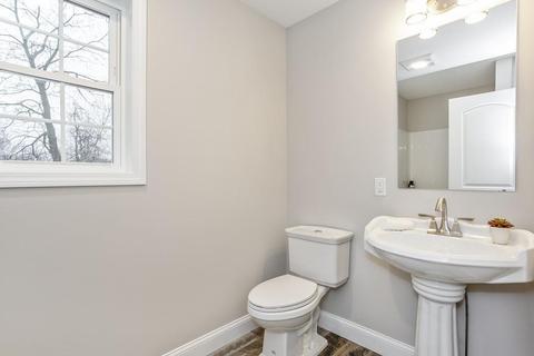 146 Ambrose St, Springfield, MA 01109 photo 14