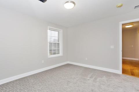 146 Ambrose St, Springfield, MA 01109 photo 20