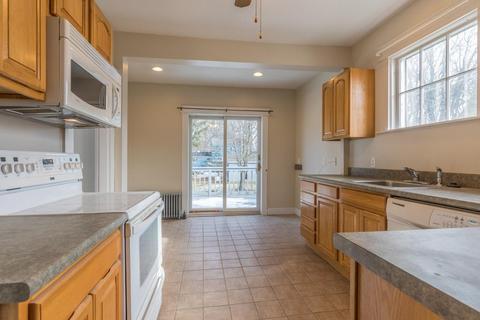 262 Elm St, Gardner, MA 01440 photo 4
