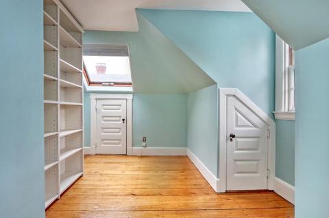 223 Aspinwall Ave, Brookline, MA 02446 photo 26