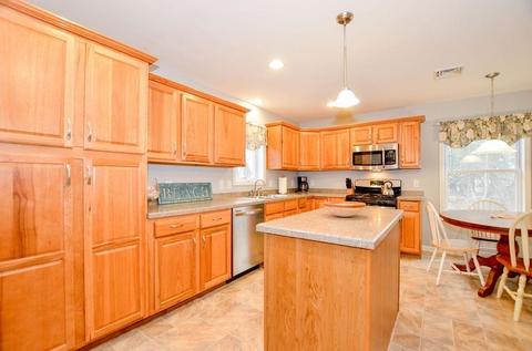 11 Elmwood St, Wareham, MA 02571 photo 12