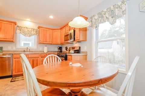11 Elmwood St, Wareham, MA 02571 photo 15