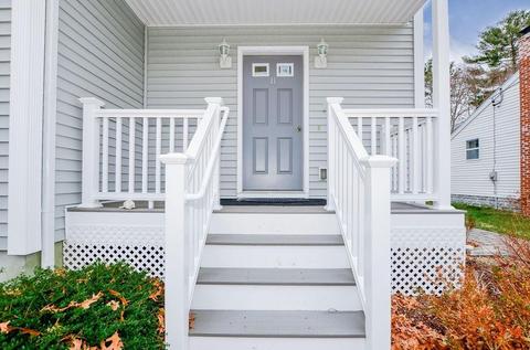 11 Elmwood St, Wareham, MA 02571 photo 4