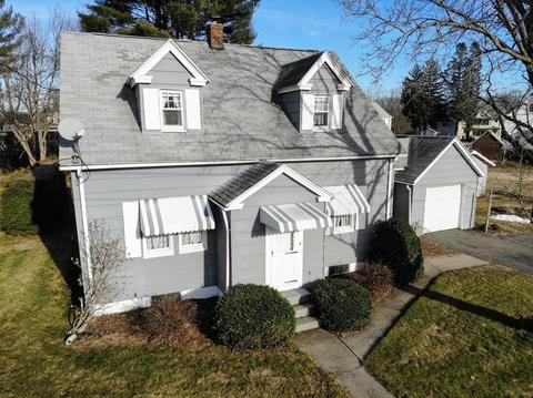 21 Schley St, Chicopee, MA 01020 photo 3