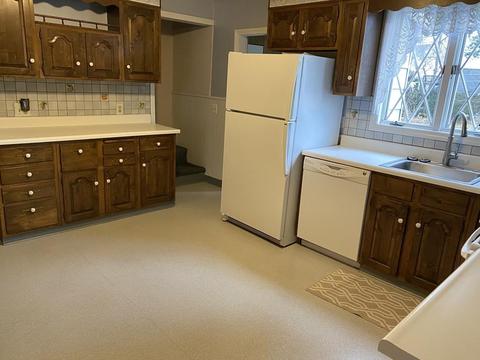 21 Schley St, Chicopee, MA 01020 photo 9