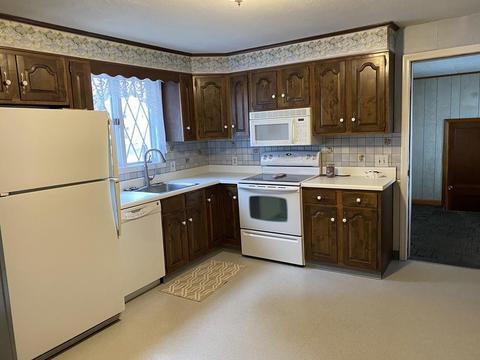 21 Schley St, Chicopee, MA 01020 photo 12