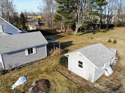 21 Schley St, Chicopee, MA 01020 photo 6