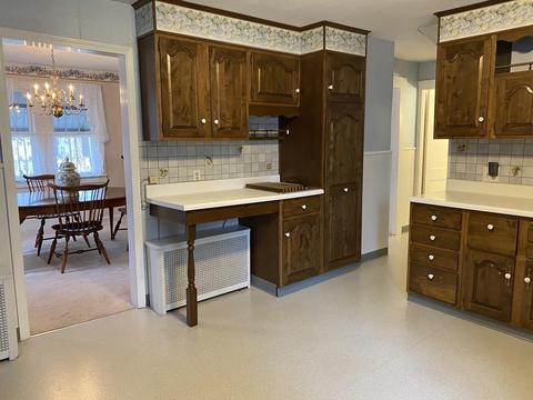21 Schley St, Chicopee, MA 01020 photo 11