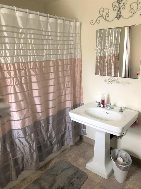130 Darling St, Springfield, MA 01151 photo 5