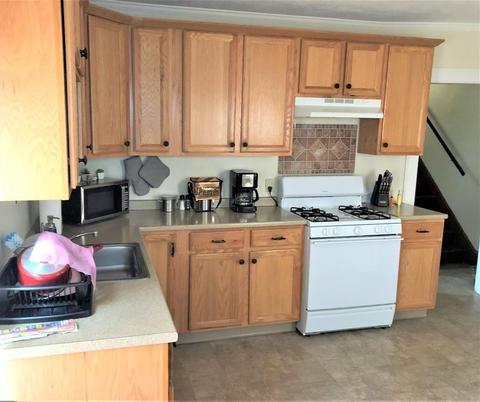 130 Darling St, Springfield, MA 01151 photo 3