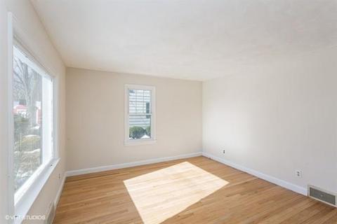 167 Atherton St, Springfield, MA 01104 photo 10