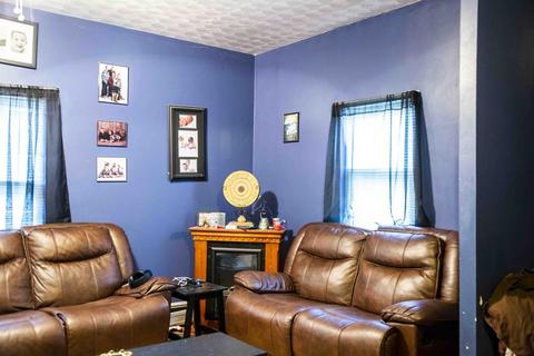 198 Tecumseh St, Fall River, MA 02721 photo 22